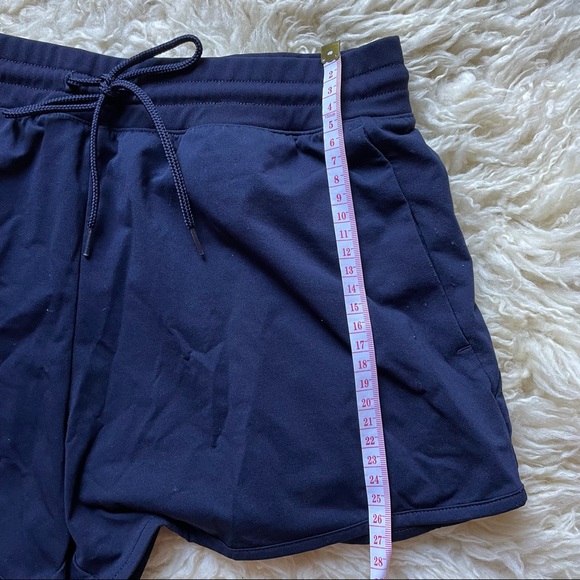 Uniqlo dark navy running shorts - Picture 4 of 8